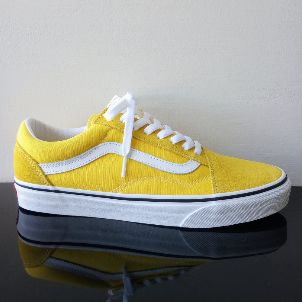 Vans Men's Old Skool Suede / Canvas Sneaker in Amazing Cyber Yellow / True White